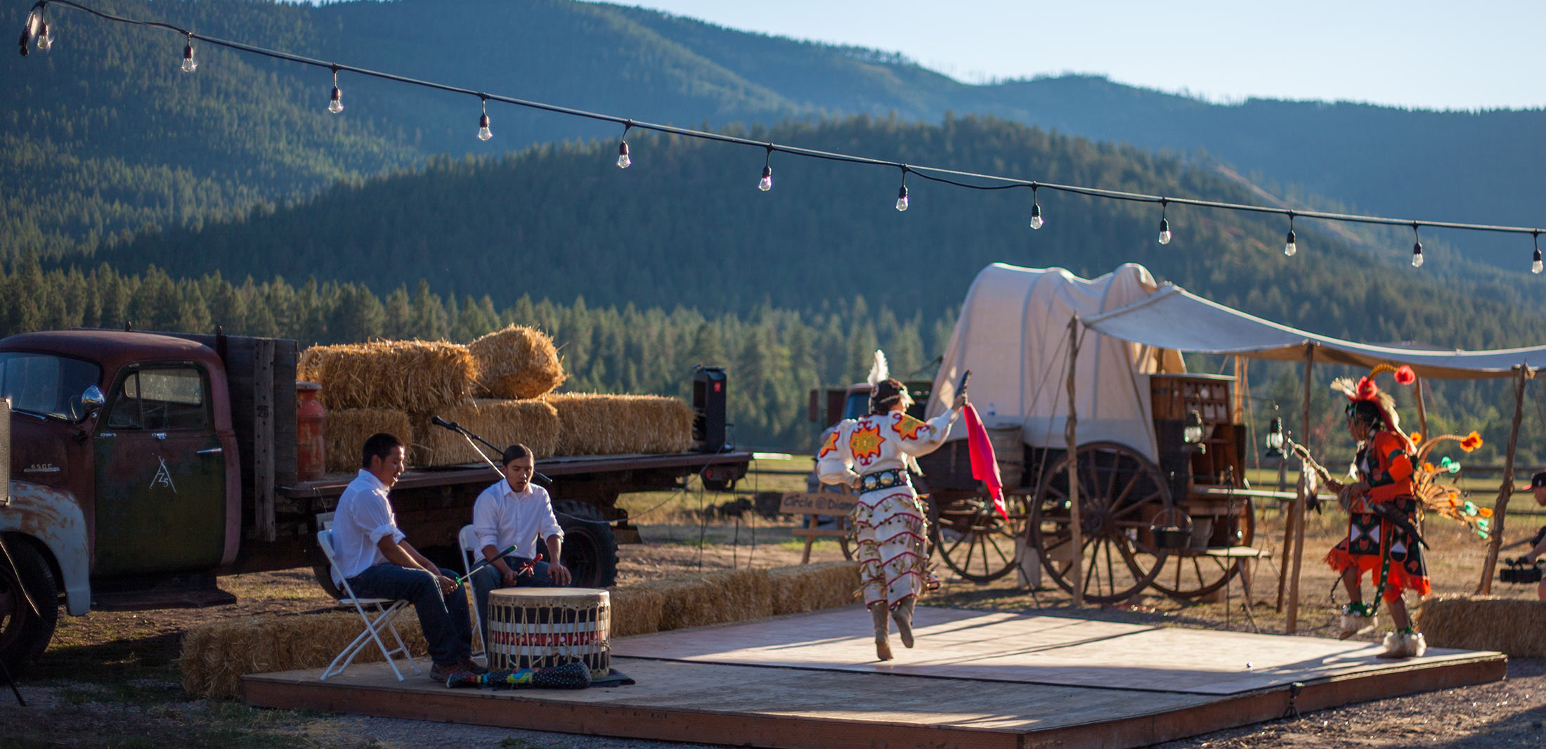 Native American dancing and drumming at Z5 Ranch chuckwagon dinner